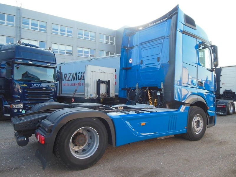 Mercedes-Benz Actros 1845 - fotka 3 z 22
