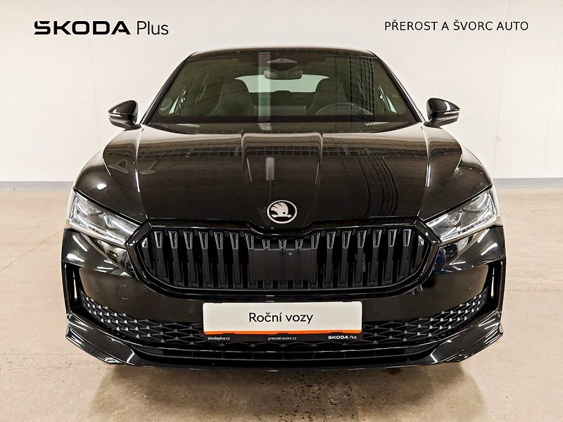 Škoda Superb (2025) 2.0 TSI 195 kW DSG 4x4 Sportli - fotka 4 z 35