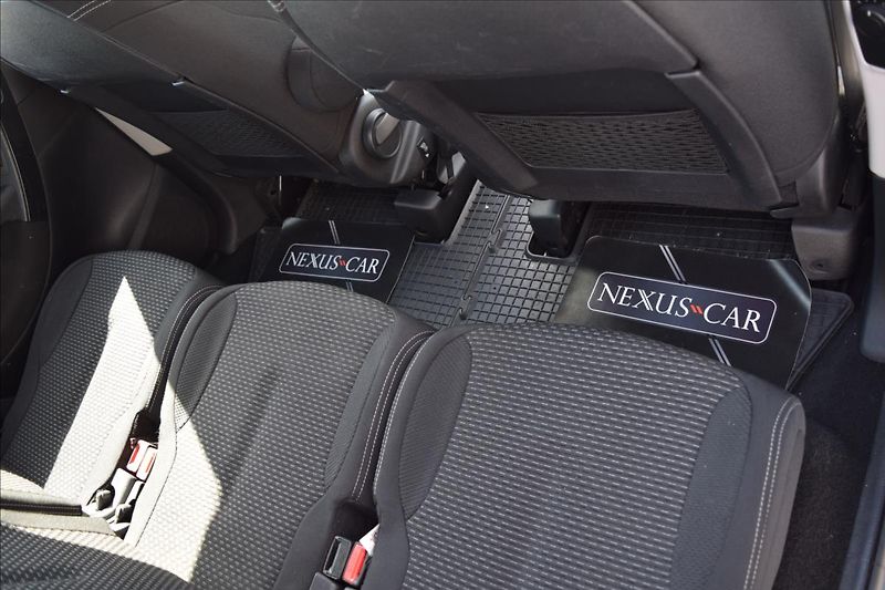 Citroën C4 Picasso 1,6 HDI 82KW NÍZKÉ KM 2XKOLA - fotka 20 z 50