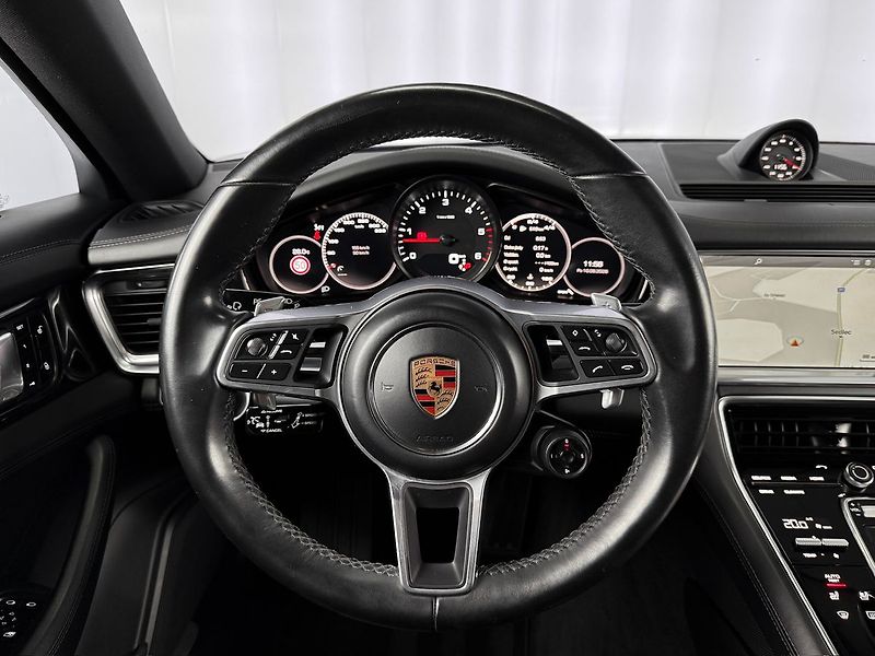 Porsche Panamera 4S DIESEL PDK, VZDUCH, WEBASTO - fotka 13 z 33