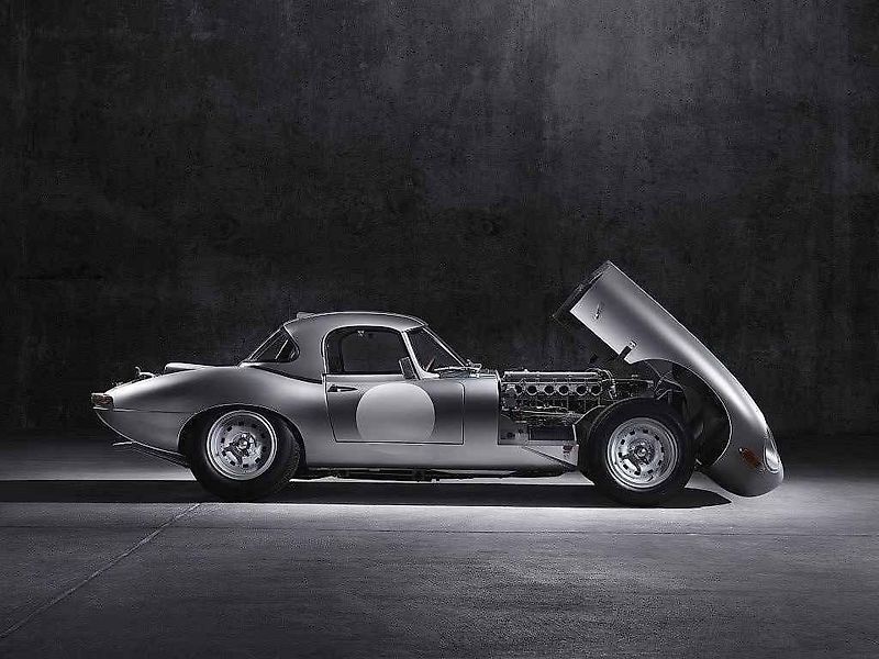 Jaguar E-Type Lightweight.