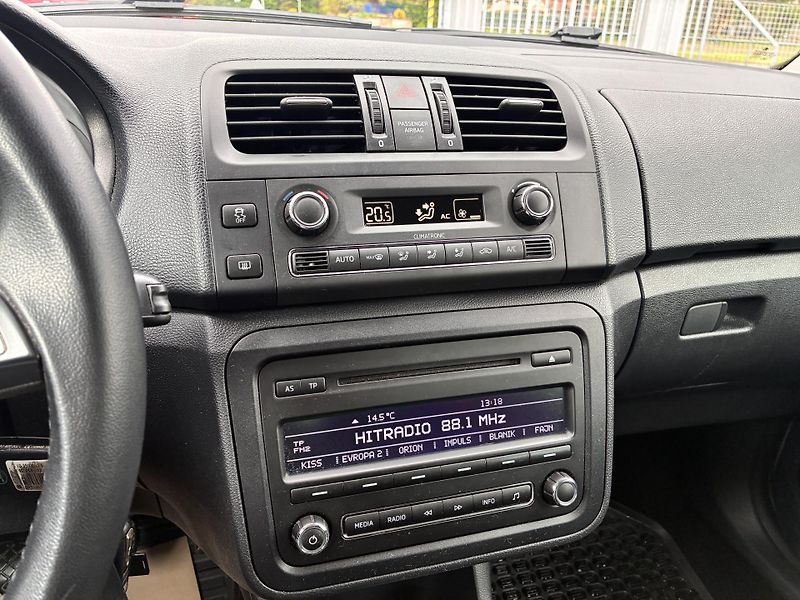 Škoda Fabia 1.2TSI 63kW,digi.KLIMATIZACE - fotka 18 z 27