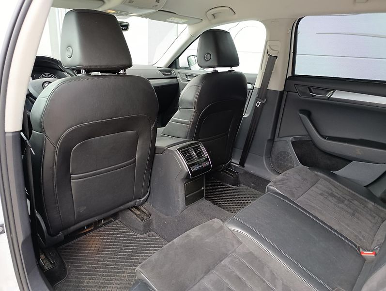 Škoda Superb 2.0TDI 140kW DSG 4X4 STYLE+  - fotka 14 z 34