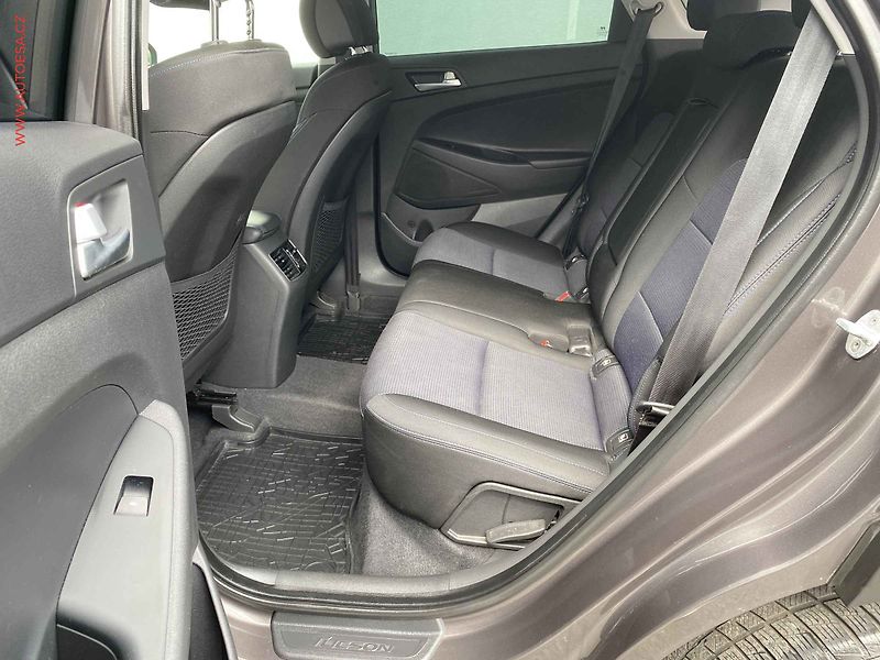 Hyundai Tucson (2016) 1.7CRDi, ČR, AC, navi, park - fotka 10 z 20
