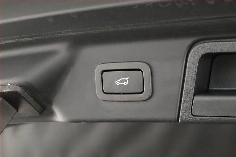 Land Rover Range Rover Velar (2021) D200 - fotka 11 z 18