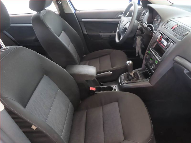 Škoda Octavia (2007) Ambiente 2.0 TDI, Eko.zaplacen - fotka 9 z 14