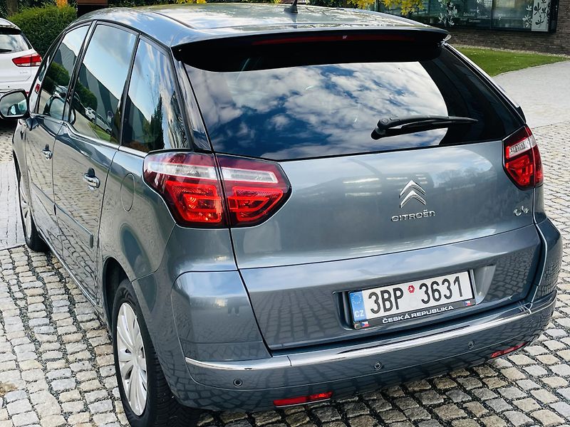 Citroën C4 Picasso 1.6i 88KW MANUÁL LED SENZORY - fotka 18 z 42