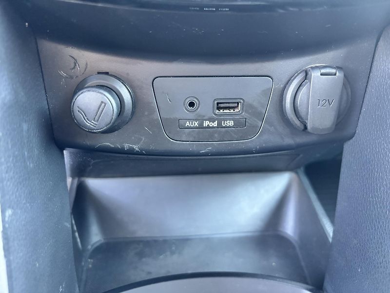 Hyundai i30 1.6 - fotka 18 z 23