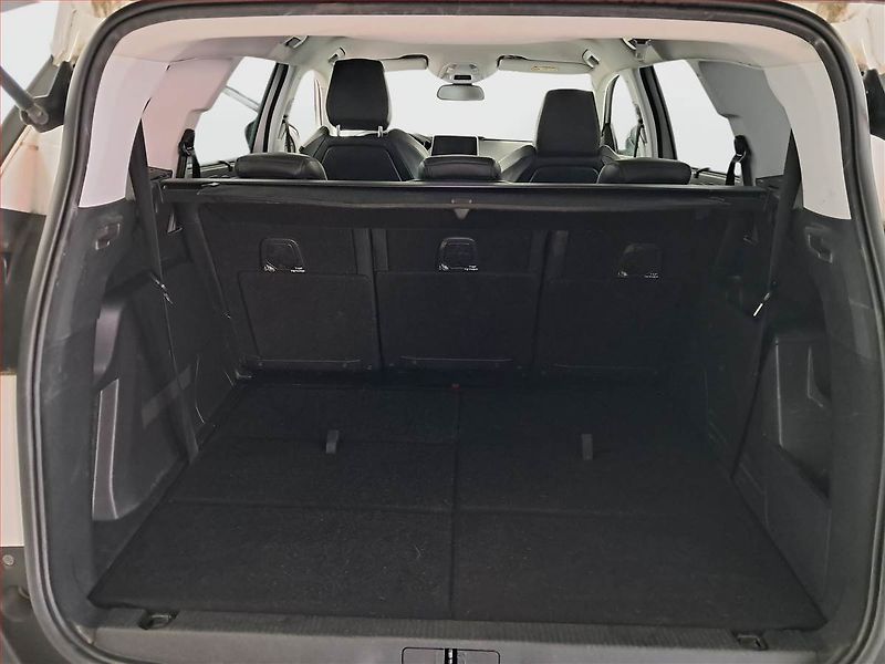 Peugeot 5008 (2018) 1.6 BlueHDi, Automat, 7 míst - fotka 14 z 20