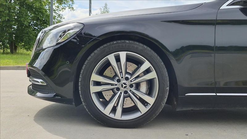 Mercedes-Benz Třídy S 2,9 400d 250 kW ČR Long - fotka 23 z 25