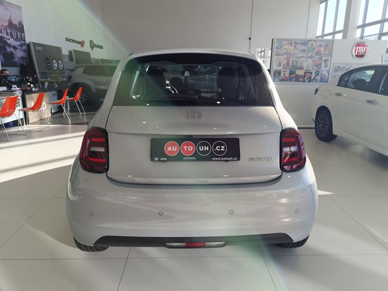 Fiat 500 (2026) 1,0 FireFly BSG  ICON - fotka 5 z 13