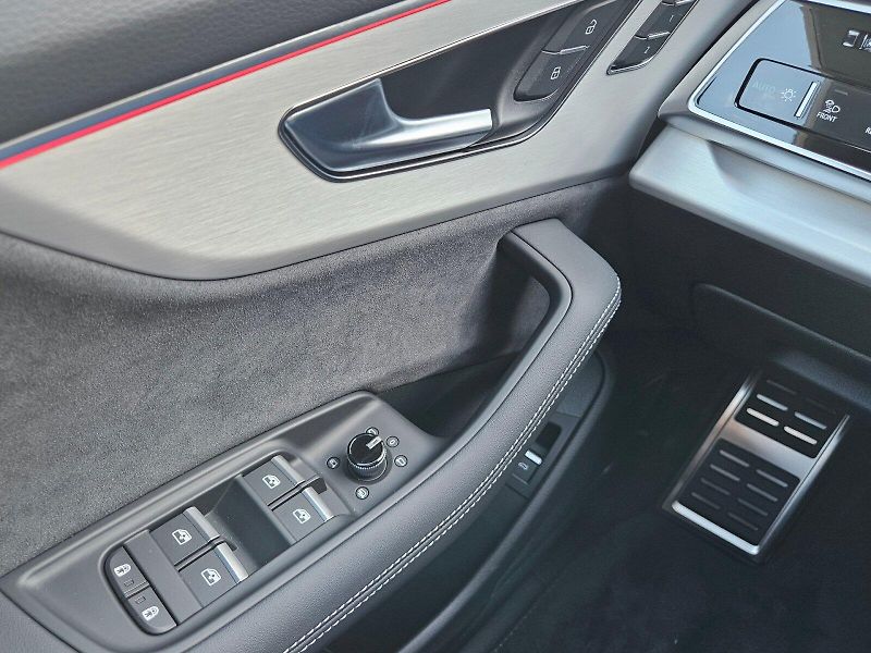 Audi Q8 (2025) 50 TDI 210kW quattro - fotka 11 z 27