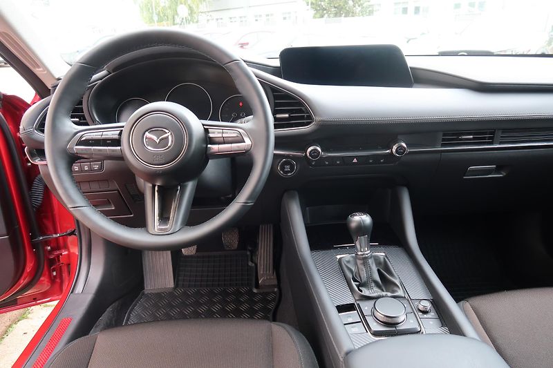 Mazda 3 SDN 2,0 X186 GT Plus, záruka - fotka 13 z 30
