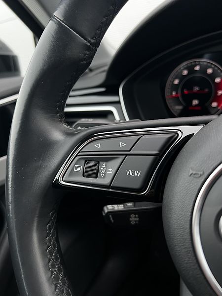 Audi A4 35TFSI Aut. Sport DPH TZ  - fotka 10 z 25