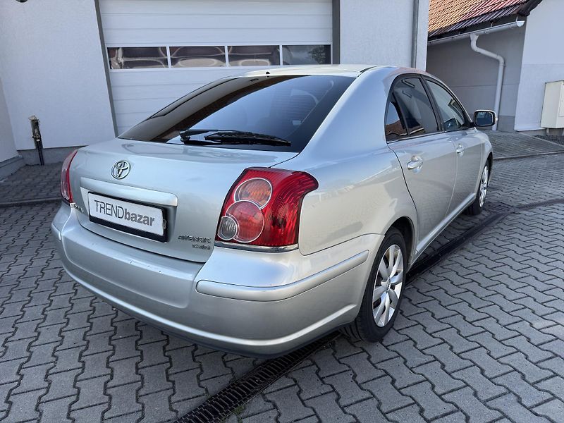 Toyota Avensis 2,0D-4D, ČR, 2.MAJ. - fotka 4 z 15