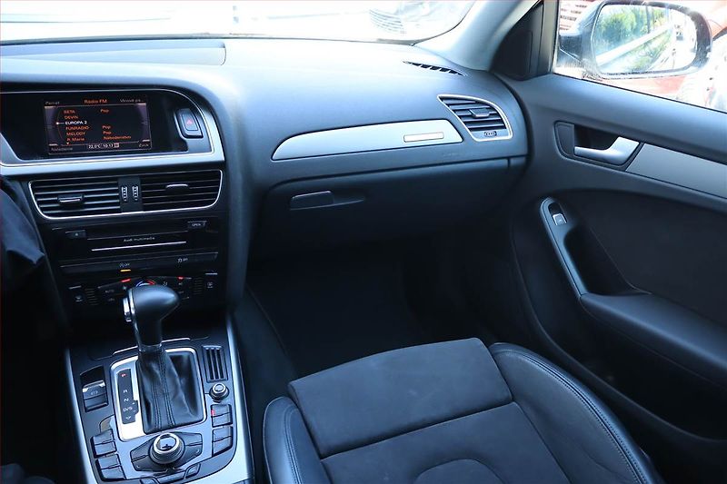 Audi A4 (2012) 3.0 TDI, 4X4, Automat - fotka 8 z 23