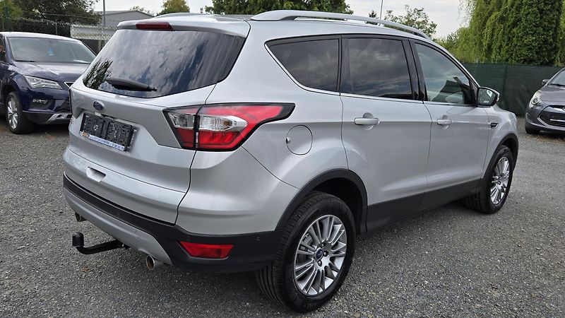 Ford Kuga 2.0TDCIi TITANIUM  110KW 1MAJ. - fotka 8 z 43