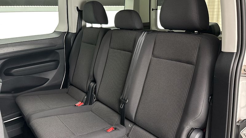 Volkswagen Caddy 2.0 TDI DSG - fotka 16 z 25