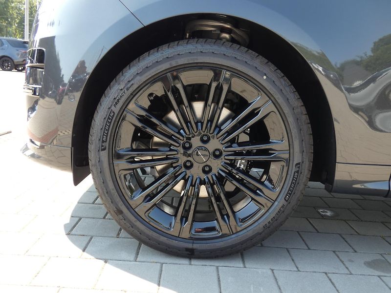 Land Rover Range Rover Sport (2026) 3,0 Dynamic SE D250 - fotka 2 z 37