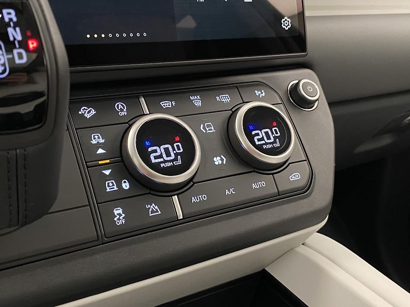 Land Rover Defender (2026) 110 P425 X-DYNAMIC HSE AWD AUT - fotka 27 z 67