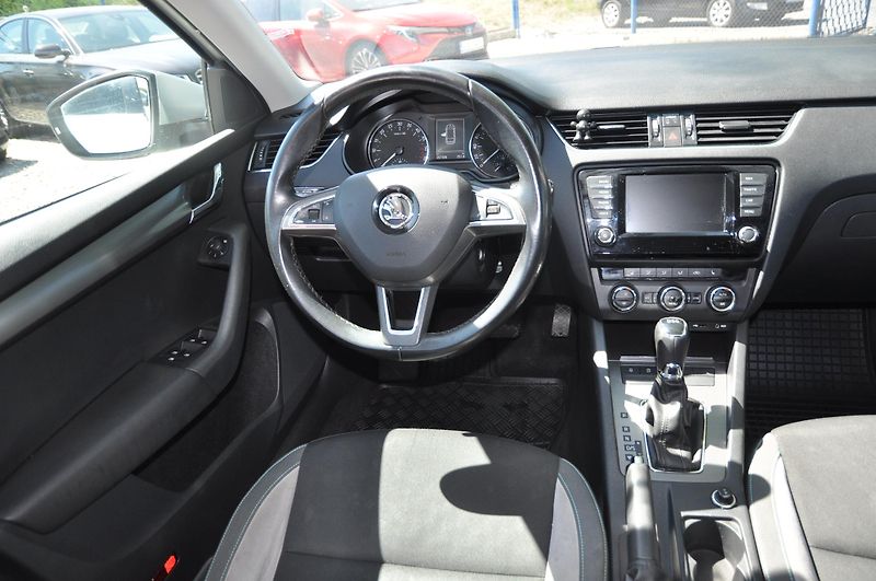 Škoda Octavia III 2.0TDi 110kW KOMBI Automat - fotka 5 z 23