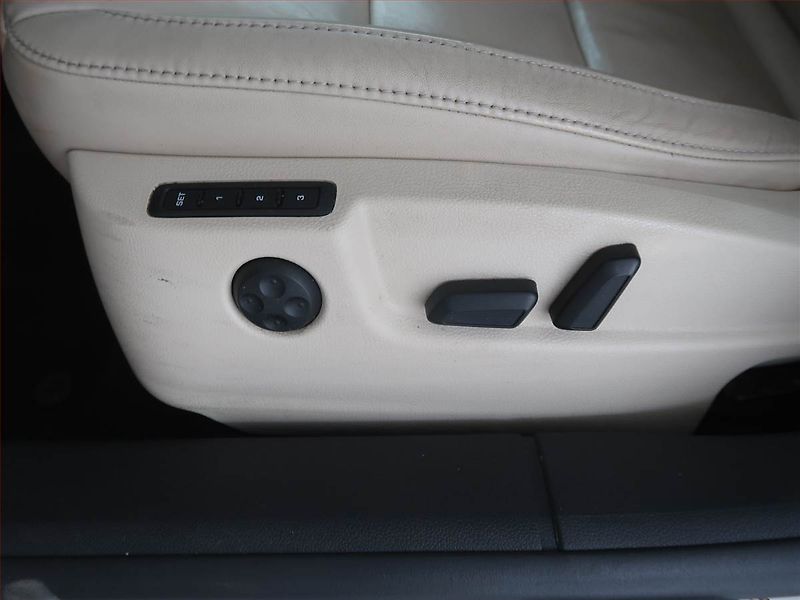 Škoda Superb (2012) Elegance 2.0 TDI, Navi, Xenony - fotka 21 z 21