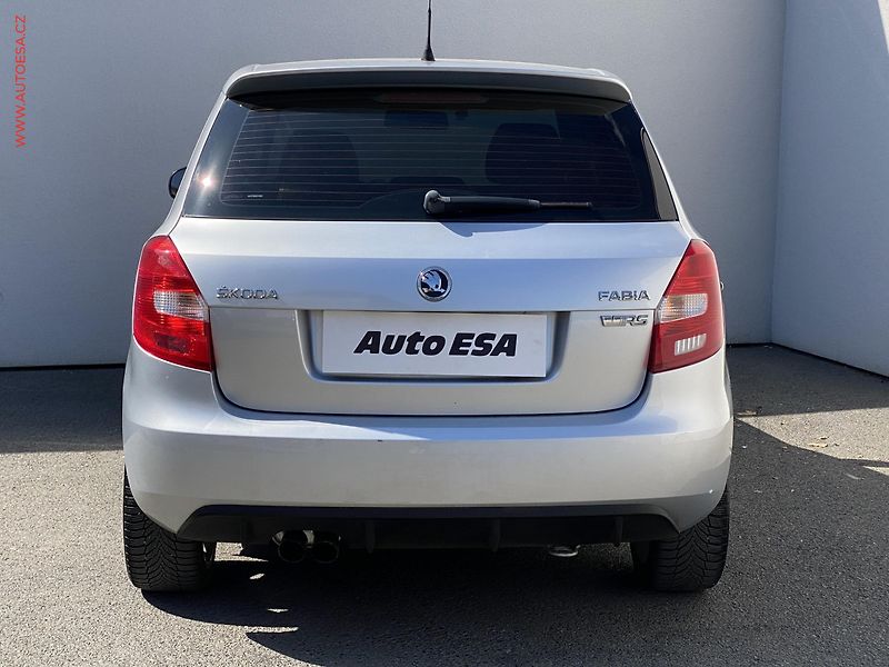 Škoda Fabia (2013) 1.4 TSi, RS, DSG - fotka 5 z 17