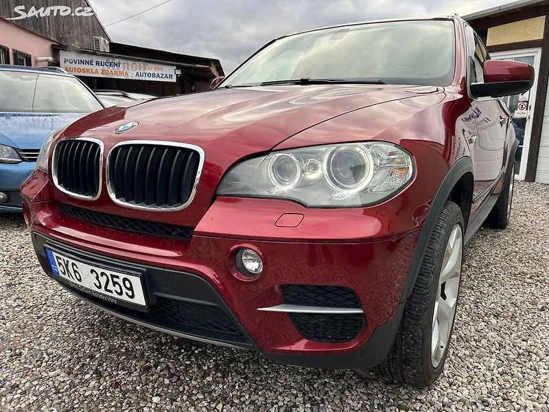 BMW X5 (2013) 3.0 D 180 KW - fotka 2 z 24