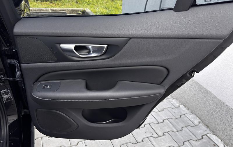 Volvo S60 T8 AWD / POLESTAR / 360 / TZ  - fotka 22 z 47