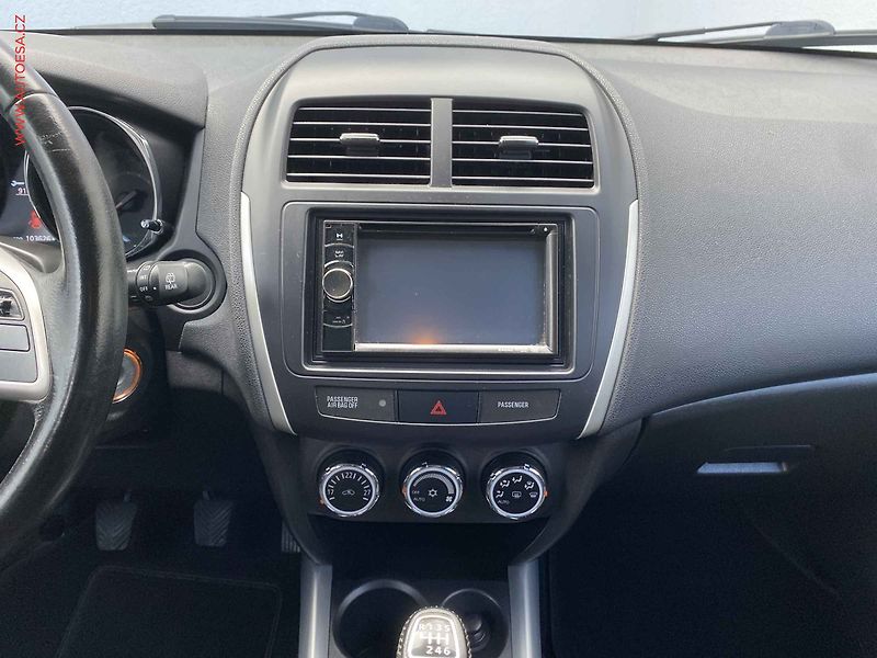 Mitsubishi ASX (2013) 1.8 Di-D, AC, tempo - fotka 12 z 16