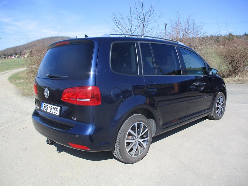 Volkswagen Touran 1.4TSi 103kW*CL*TAŽ Z.*7MÍST - fotka 6 z 46