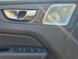 Volvo XC60 (2024) BE ULTIMATE, vzduch. pod., taž - náhled 12