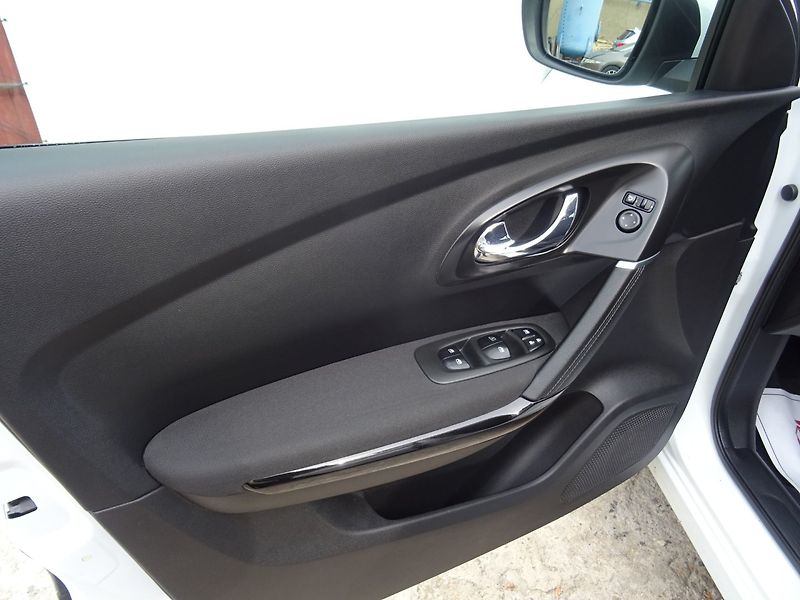 Renault Kadjar (2018) 1.2i,96kW,1majČR,DPH!,S.k,navi - fotka 16 z 21