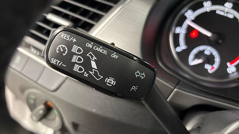 Škoda Fabia 1.0 TSI Style Combi - fotka 14 z 23