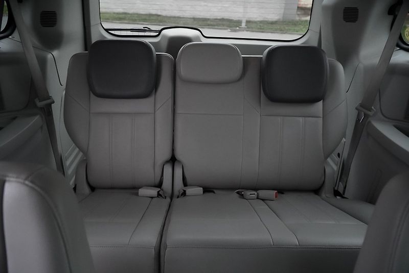 Chrysler Town & Country 3.8L V6 LPG - fotka 21 z 30