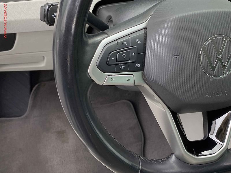 Volkswagen Passat (2020) 2.0 TDi, 1.maj,ČR, Elegance - fotka 14 z 18