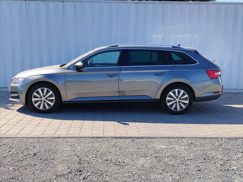 Škoda Superb 2.0TDI 110kW, DSG tažné - fotka 2 z 38