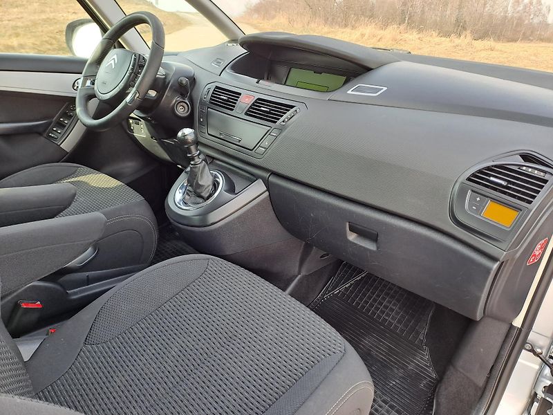Citroën C4 Picasso (2012) 1.6 HDi SERVISOVANÝ VŮZ - fotka 12 z 29