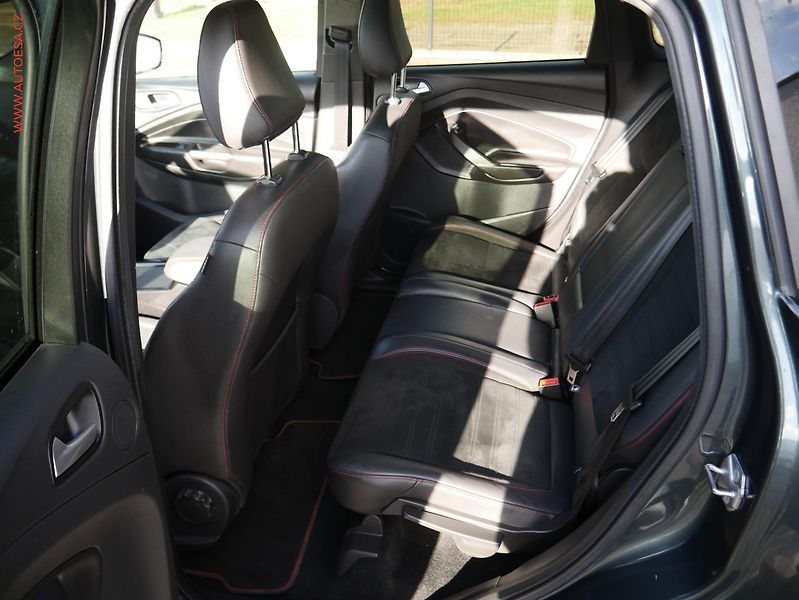 Ford Kuga (2018) 1.5 EB 4x4, AT, navi, bixen - fotka 9 z 21