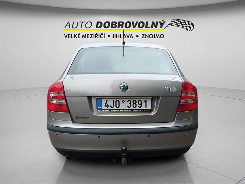 Škoda Octavia Tour 1.6MPI MT5 - fotka 5 z 33
