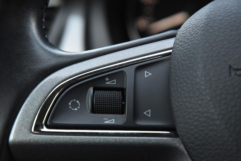 Škoda Rapid 1.2 TSi 6st,KLIMA,ČR,52 064KM - fotka 14 z 44