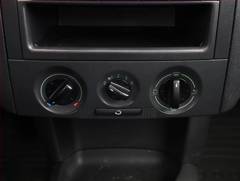 Škoda Fabia (2005) 1.4 16V, po STK, Tažné - fotka 10 z 14