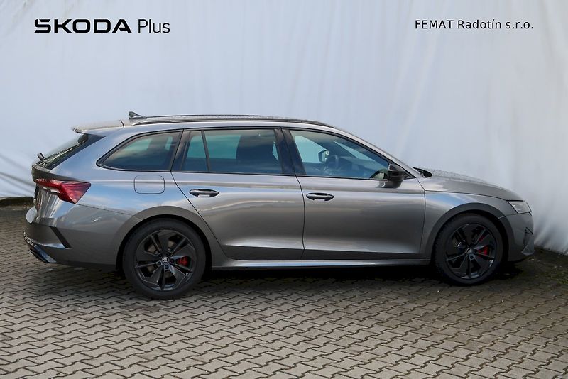 Škoda Octavia (2025) COMBI RS 2,0 TSI 195kW DSG - fotka 3 z 29