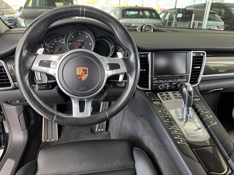 Porsche Panamera Diesel*221kW*Chrono*Webasto - fotka 12 z 33