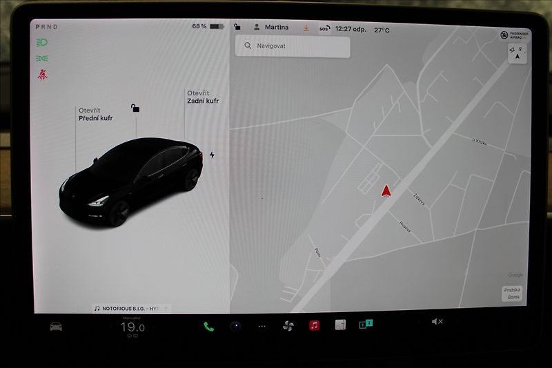 Tesla Model 3 0,0 Standard plus zánovní - fotka 19 z 26
