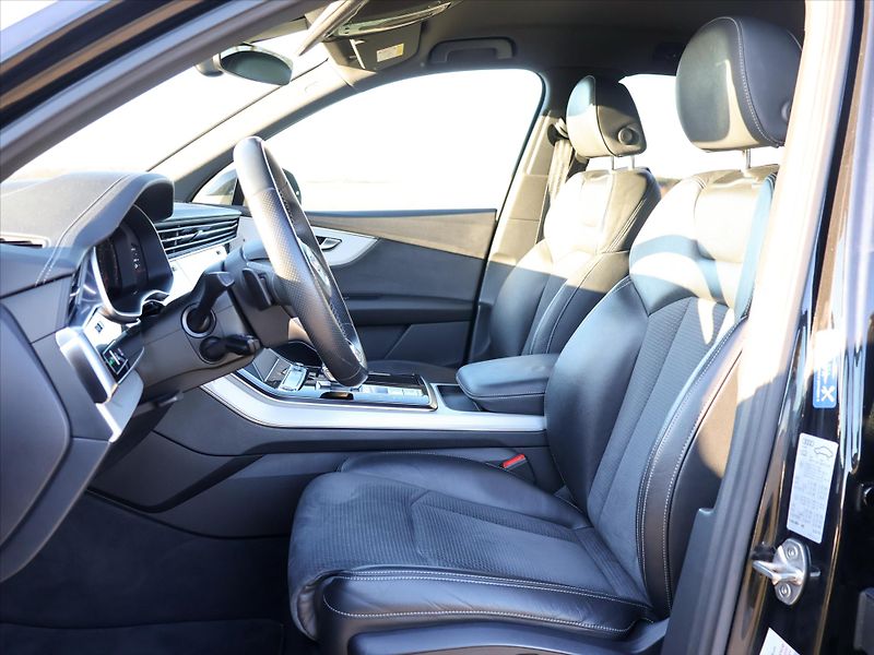 Audi Q7 3,0 TDI Quattro Tiptronic S li - fotka 11 z 36
