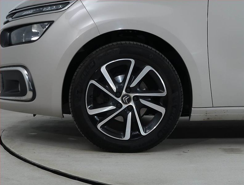 Citroën C4 Picasso (2018) 1.6 BlueHDi, ČR,1.maj - fotka 15 z 21