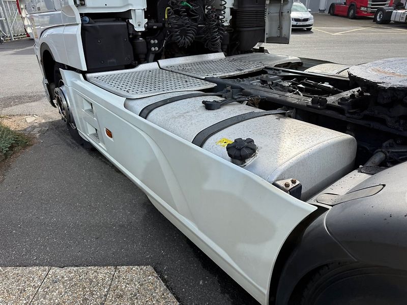 DAF XF530 EURO 6 - fotka 12 z 20