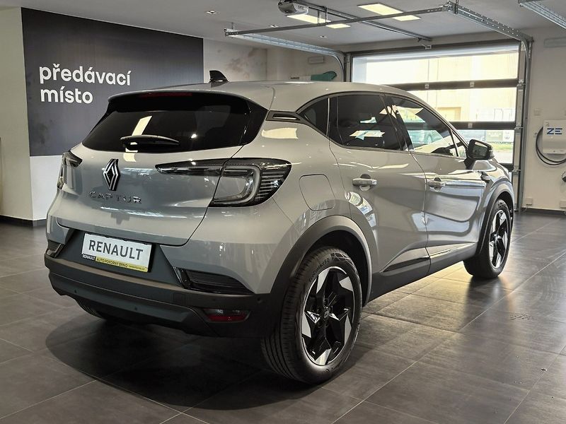 Renault Captur (2026) techno mild hybrid 140 EDC - fotka 4 z 10