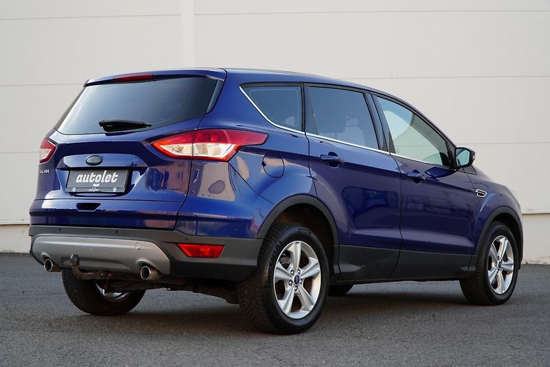 Ford Kuga 2.0 TDCi TITANIUM 4x4 - fotka 8 z 24